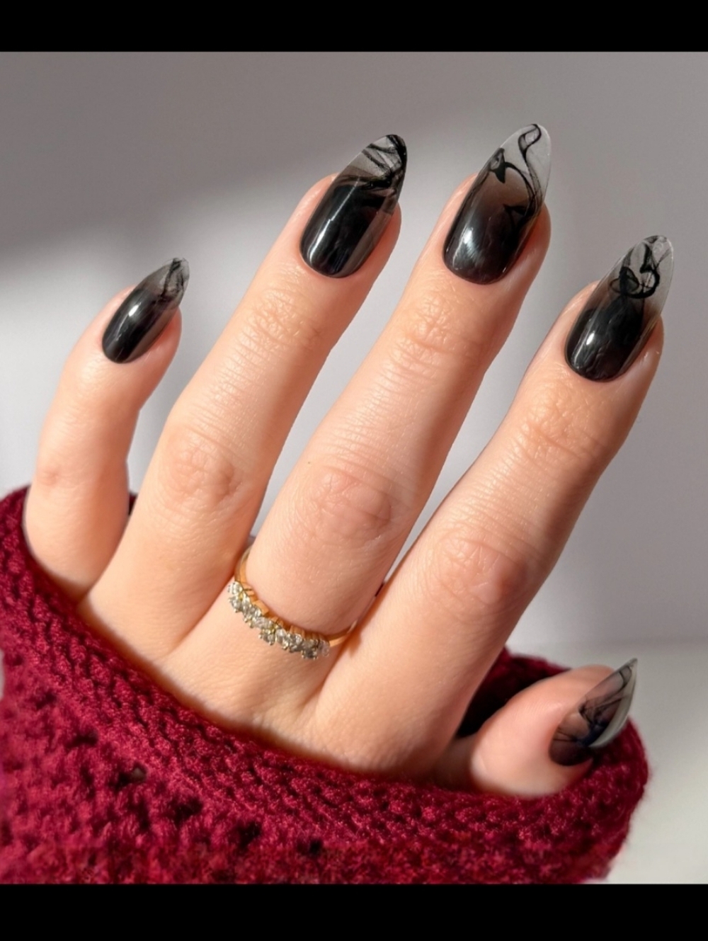 Glamnetic Dementor Medium Almond Press-On Nails
